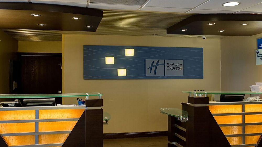 Holiday Inn Express & Suites - Oxford By Ihg Exterior foto