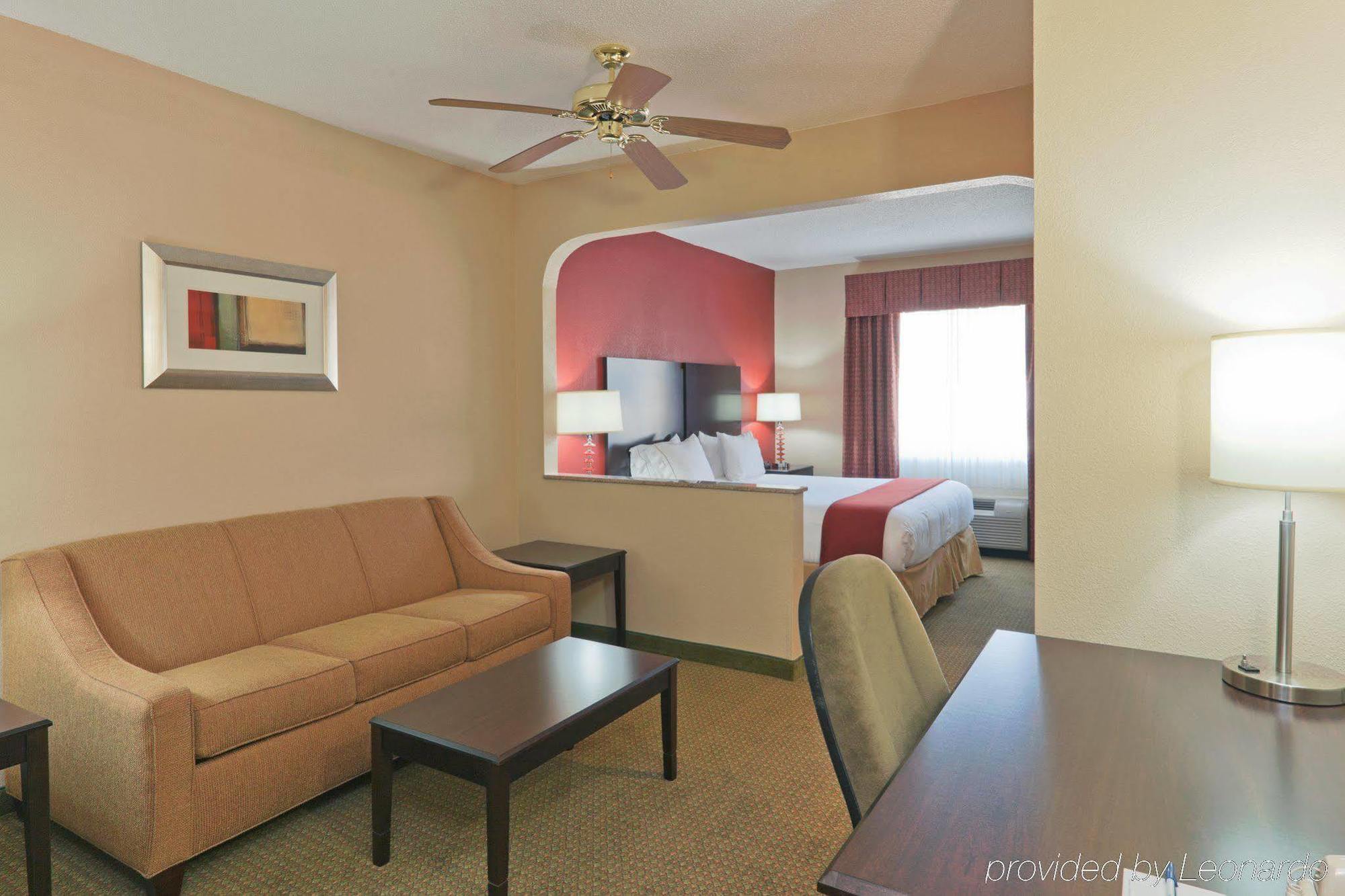 Holiday Inn Express & Suites - Oxford By Ihg Cameră foto